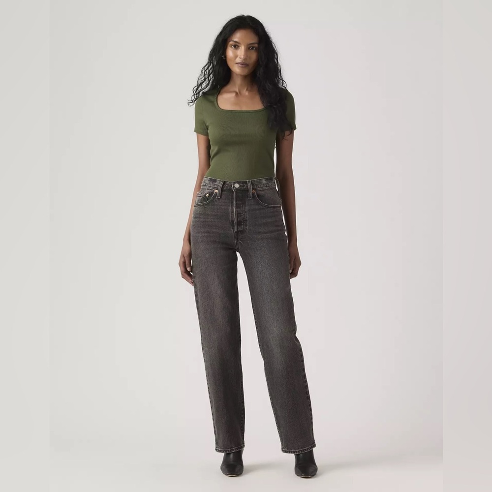 Levi’s Ribcage Straight - full length - Picture 2 of 13